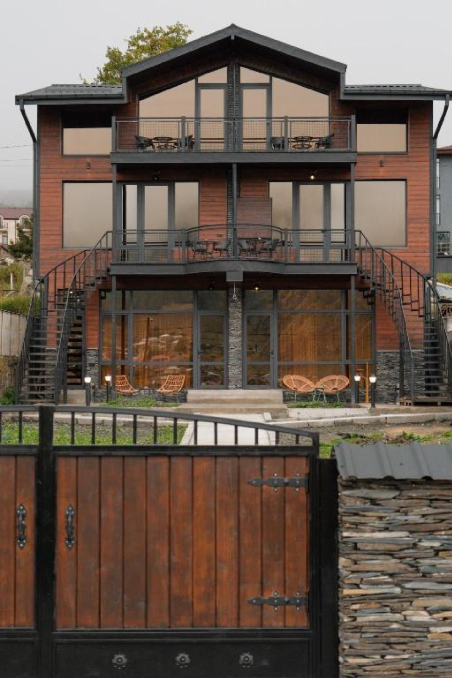 Rookhe kazbegi - photo 2